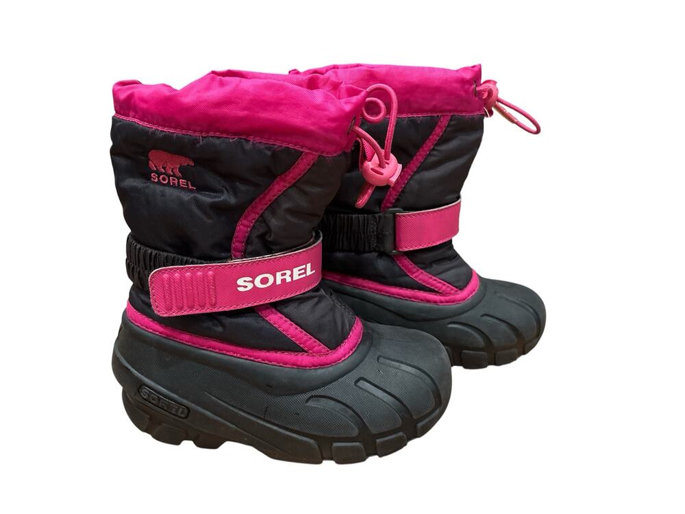 Sorel youth flurry snow boot, pink and black girls size 11. Lined, waterproof